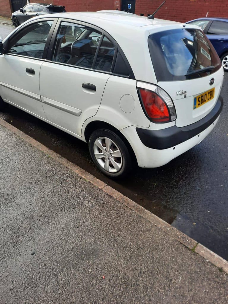 Kia, RIO, Hatchback, 2010, Manual, 1493 (cc), 5 doors