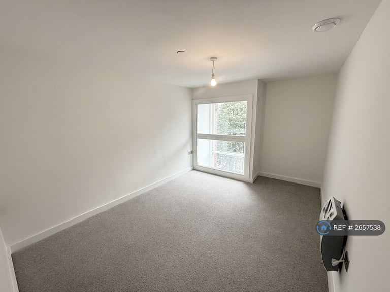 2 bedroom flat in Great George Street, Leeds, LS1 (2 bed) (#2657538)