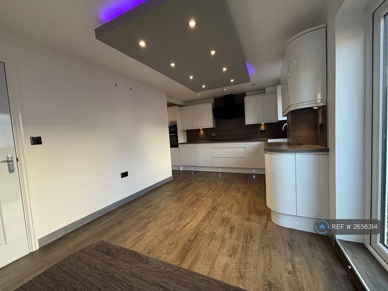 3 bedroom house in Primrose Way, Minster On Sea, Sheerness, ME12 (3 bed) (#2656314)