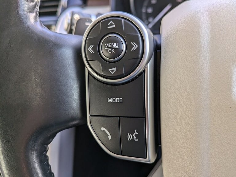 2017 Land Rover Discovery 3.0 TD6 HSE Luxury 5dr Auto ESTATE DIESEL Automatic