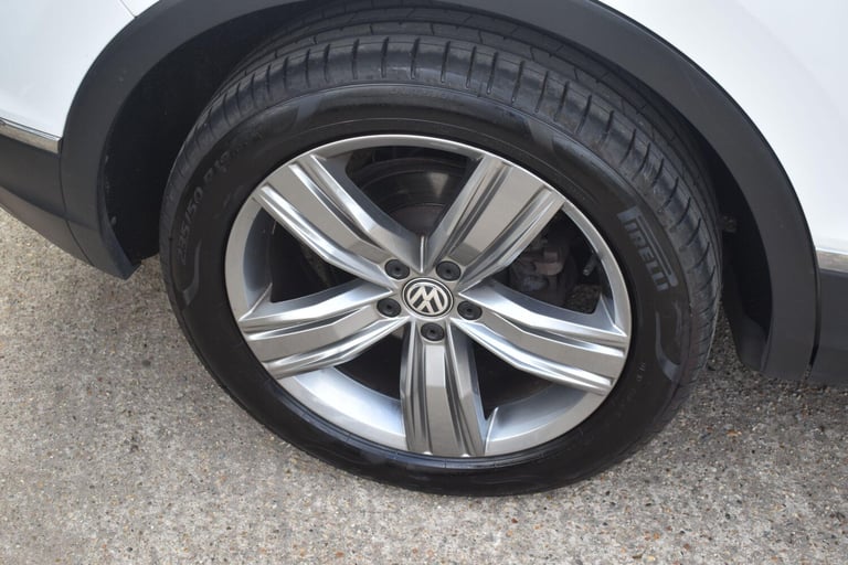2017 Volkswagen Tiguan 2.0 TDI SEL DSG 4Motion Euro 6 (s/s) 5dr ESTATE Diesel Automatic