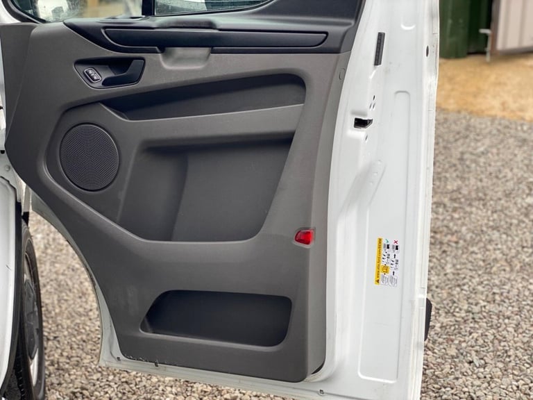2018 Ford Transit Custom 2.0 300 EcoBlue Panel Van 5dr Diesel Manual L2 H1 Euro 6 (105 ps) PANEL ...