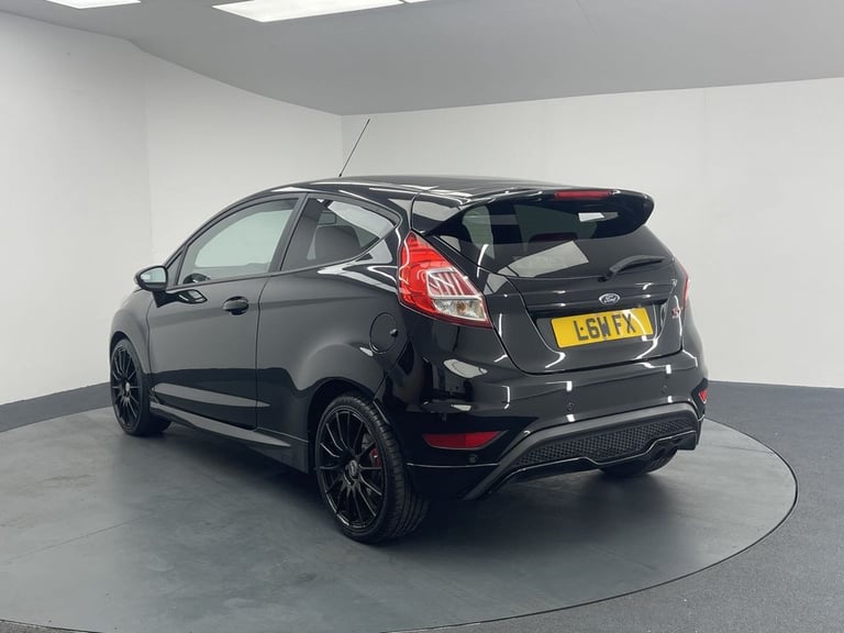2017 Ford Fiesta 1.6T EcoBoost ST-3 Hatchback 3dr Petrol Manual Euro 6 (182 ps) Hatchback Petrol ...
