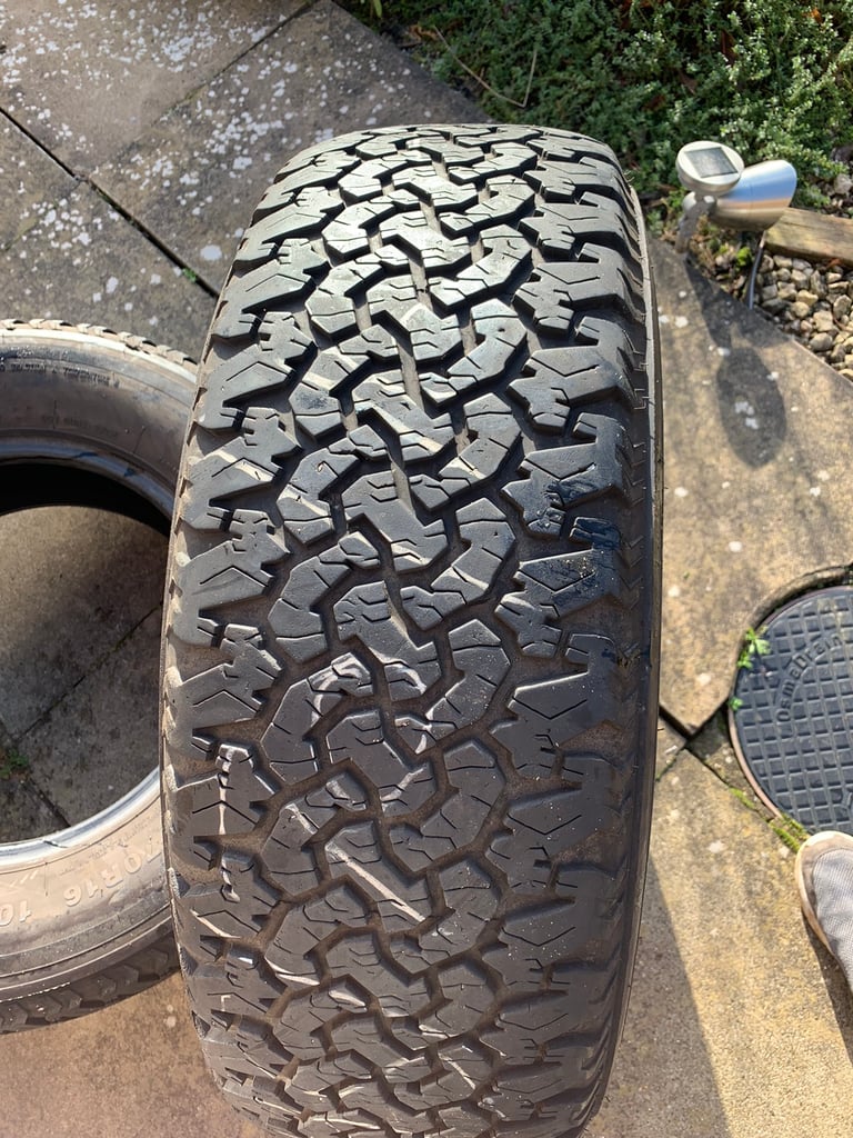 1 x 245/70/16. 107H part worn 