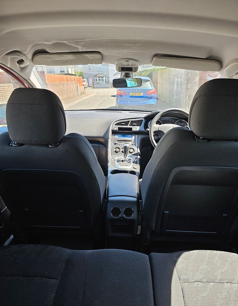 Peugeot 3008 1.6 E-HDI Active II Automatic 2012, 48000 miles, Long MOT, £35 Road Tax, 2 Keys, FSH