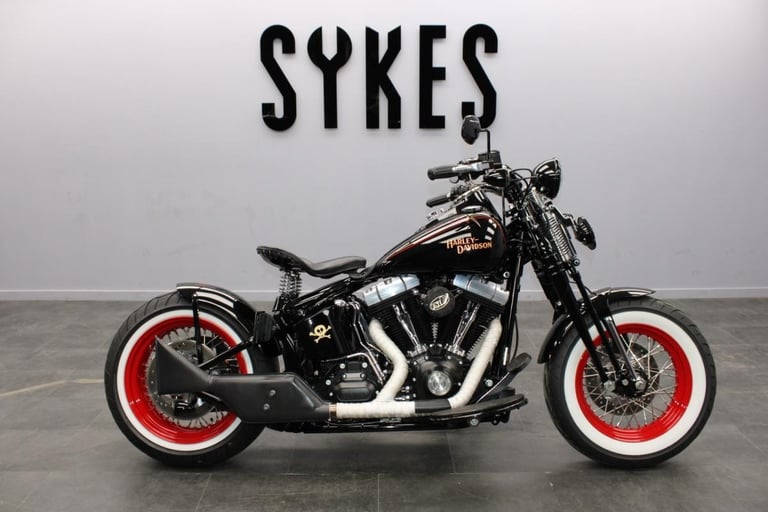 image for 2009 Custom Harley-Davidson FLSTSB Softail Crossbones in Vivid Black