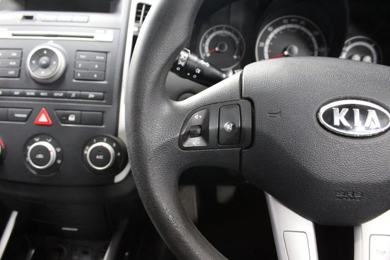 2010 Kia Ceed 1.4 1 Euro 4 5dr HATCHBACK Petrol Manual