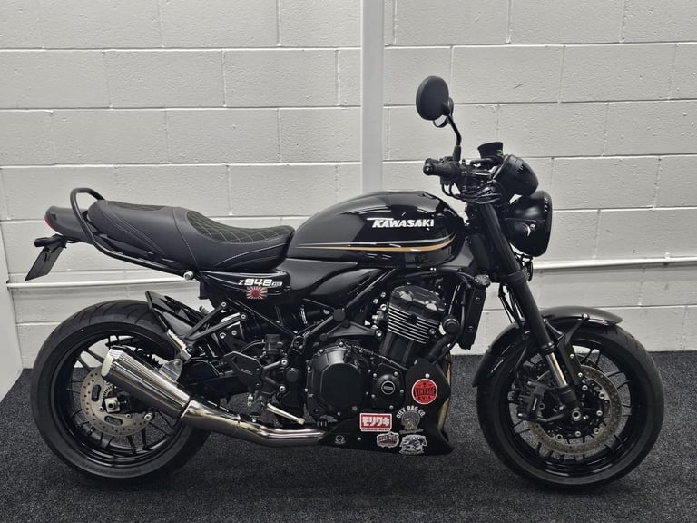 image for KAWASAKI Z900RS ** CRASH PROTECTORS - REAR HUGGER - AUGUST 25 MOT **