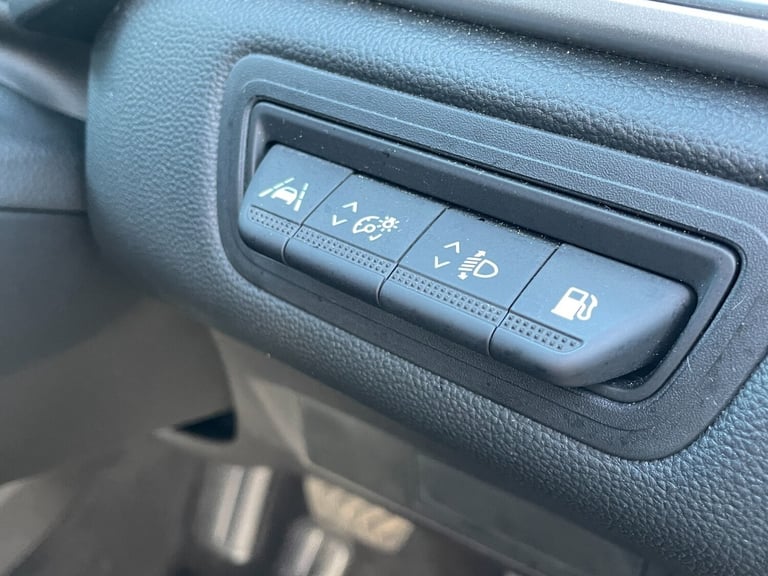 2021 Renault Captur 1.6 E-TECH PHEV 160 S Edition 5dr Auto Hatchback Petrol Parallel PHEV Automatic