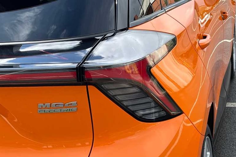 2025 MG MG4 64kWh Trophy Long Range Hatchback 5dr Electric Auto (203 ps) Hatchback Electric Autom...