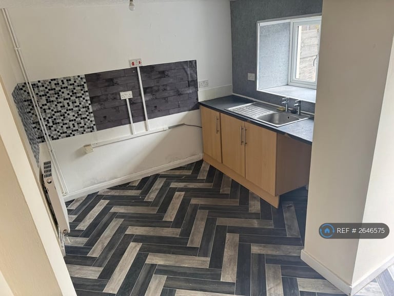 2 bedroom house in Brookdale Street, Neath, SA11 (2 bed) (#2646575)