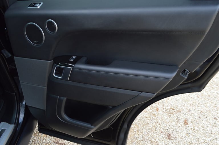 2022 Land Rover Range Rover Sport 3.0 D300 MHEV HSE Dynamic Black SUV 5dr Diesel Auto 4WD Euro 6 ...