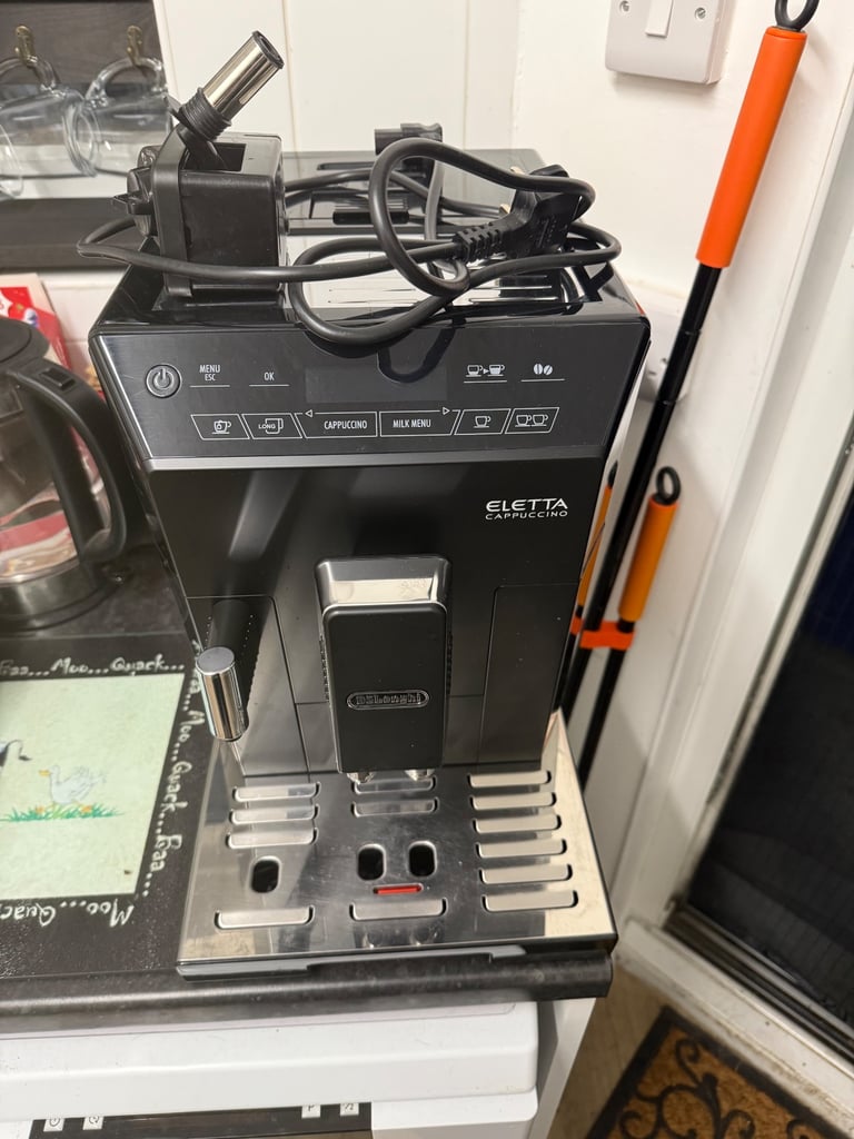 De’Longhi Eletta cappuccino Bean to Cup Coffee Machine