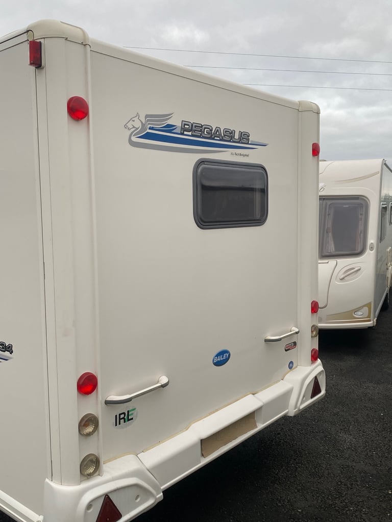 Baileys Pegasus 534 4 berth 2011 fixed bed end bathroom motor mover nice van 