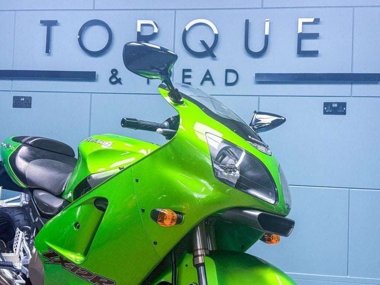 2000 W KAWASAKI ZX-12R NINJA 1199CC - 4820 MILES - ONE OWNER - COLLECTOR BIKE