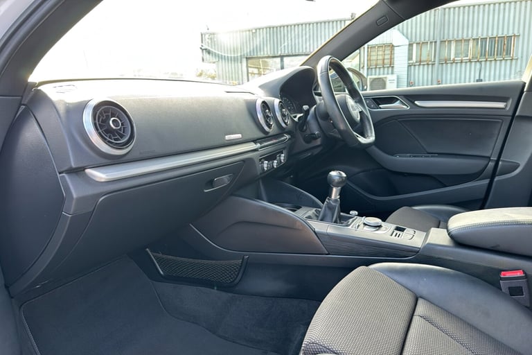  Audi A3 Saloon 1.5 Tfsi Cod Black Edition Saloon 4dr Petrol Manual Euro 6 s/s