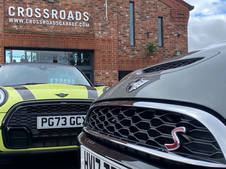 2017 MINI Hatch 2.0 Cooper S 3dr - Sat Nav &amp; Parking Sensors &amp; Chili Pack HATCHBACK Petro...