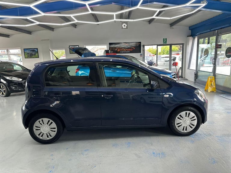 VOLKSWAGEN UP 1.0 BlueMotion Tech Move up! 2015