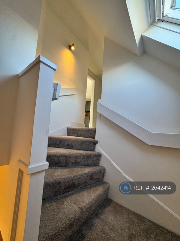 2 bedroom flat in Southbridge House, Cupar, KY15 (2 bed) (#2642414)