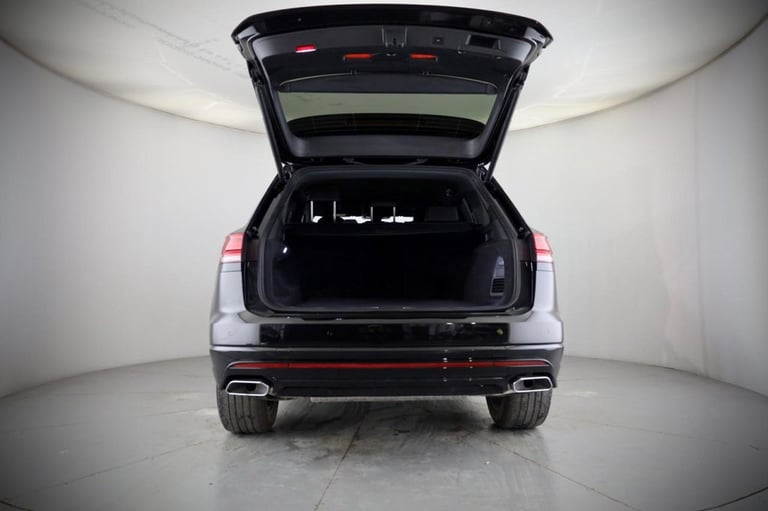 2023 Volkswagen Touareg 3.0 TDI V6 R-Line Tech SUV 5dr Diesel Tiptronic 4Motion Euro 6 (s/s) (231...