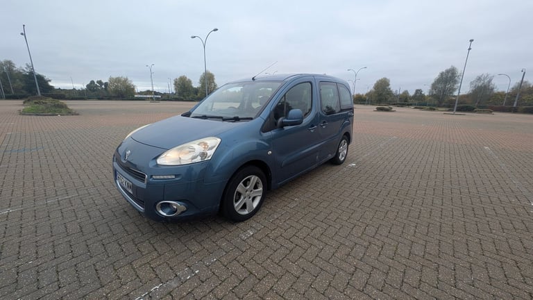 2013 Peugeot partner teepe wheelchair ramp disabled 