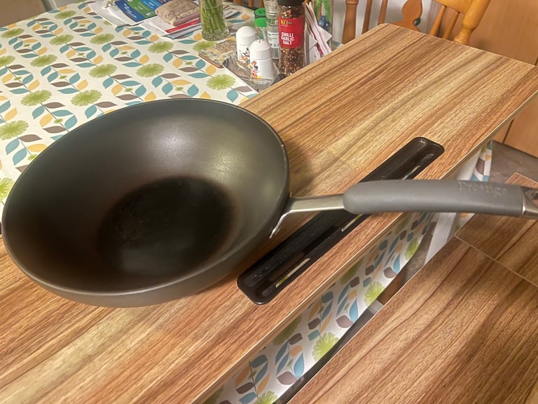 image for Prestige 26cm /10.5 inches non-stick Stir-fry Wok