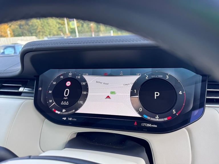 2022 Land Rover Range Rover Vogue D350 +VAT  *Mega Spec - Soft Close Doors*