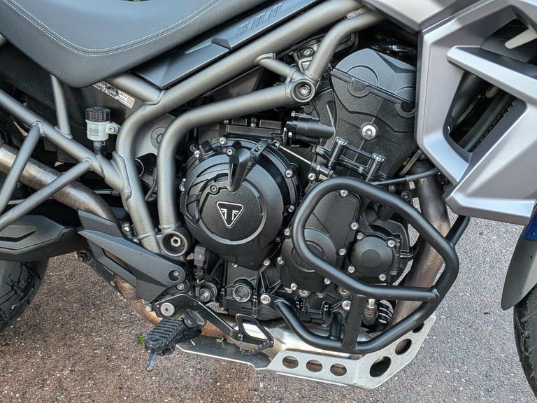 TRIUMPH TIGER 800 XRX LOW - 2016 16 - FULL LUGGAGE - LOW RIDE HEIGHT