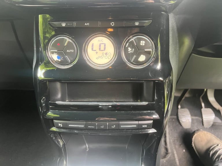 DS AUTOMOBILES DS 3 1.6 BlueHDi DStyle Nav Grey Manual Diesel 2015