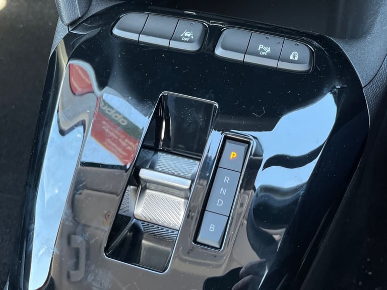  Vauxhall Corsa Electric 50kwh Design Hatchback 5dr Electric Auto 136 Ps