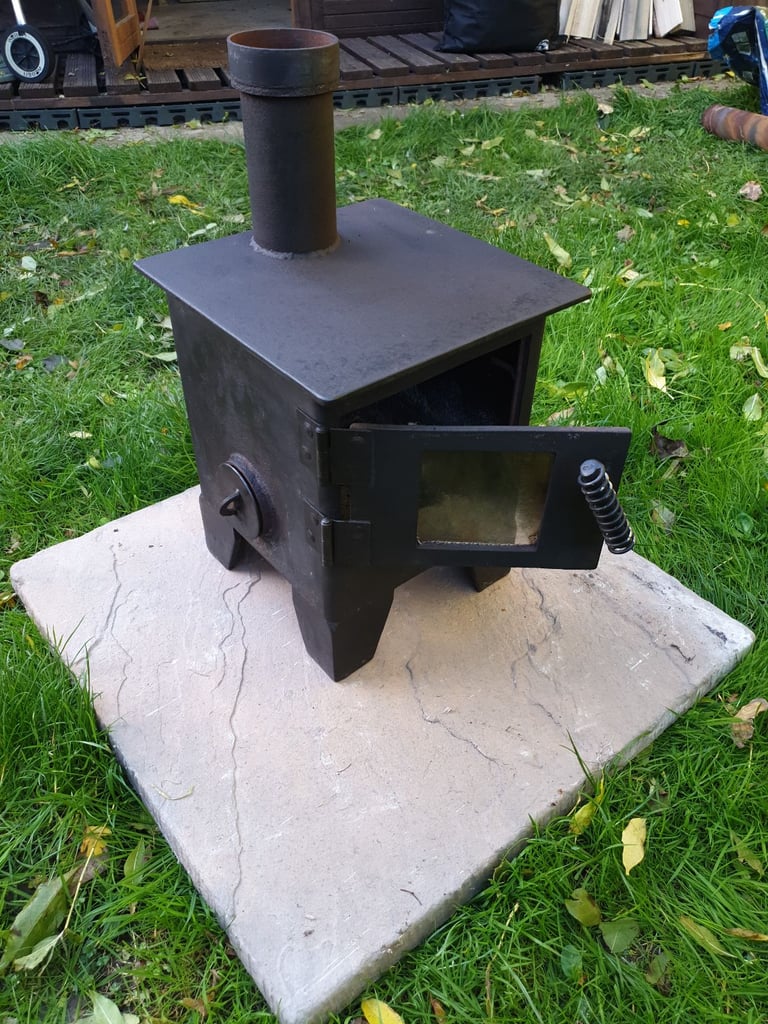 Small wood stove - For shed / boat / van - Good condition