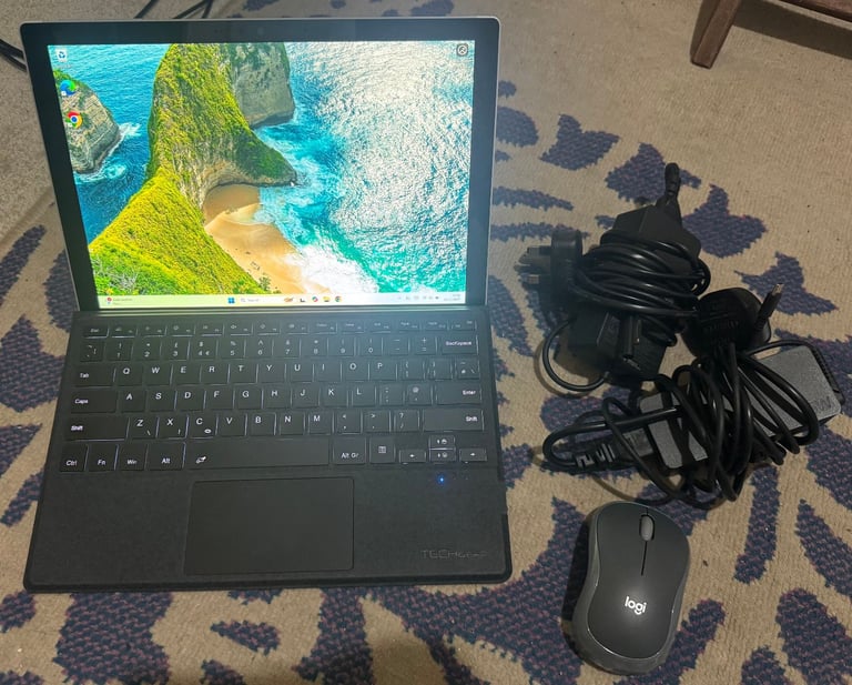 image for Microsoft Surface Pro 7 | i5-1035G4 | 8GB Ram | 256GB SSD | 12.3''