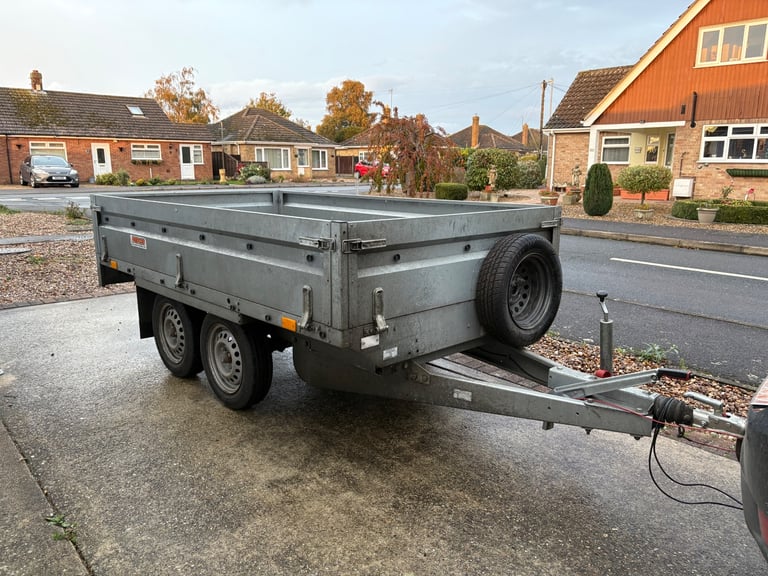 Neptun 8x5 1300kg trailer