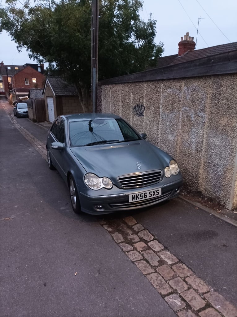 Cheap Mercedes-Benz, C CLASS, Saloon, 2006, Semi-Auto, 1796 (cc),4 doors for sale in Swindon, Wiltshire