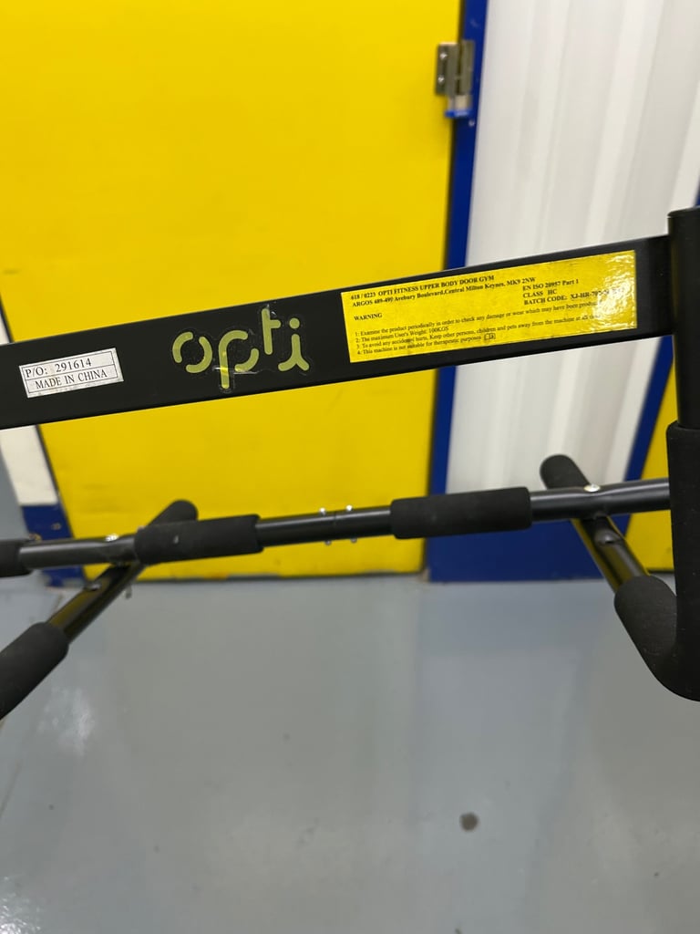 Opti door pull up bar , 