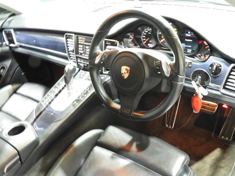 2013 63 PORSCHE PANAMERA 3.0D V6 HATCHBACK 5DR DIESEL TIPTRONICS EURO 5 (S/S) (2