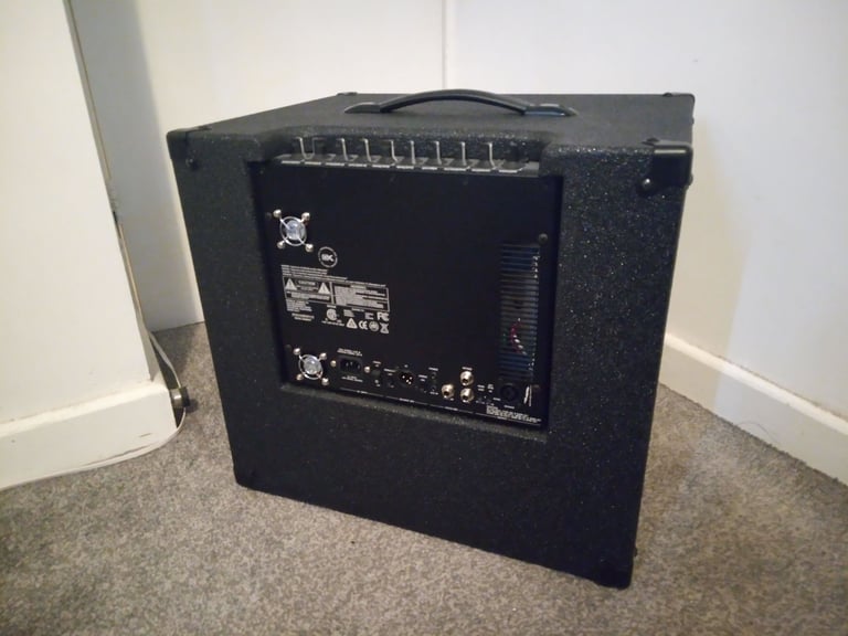 Gallien-Krueger (GK) Fusion 112 800w ultra-light valve/tube hybrid 1×12 bass combo amp + cover
