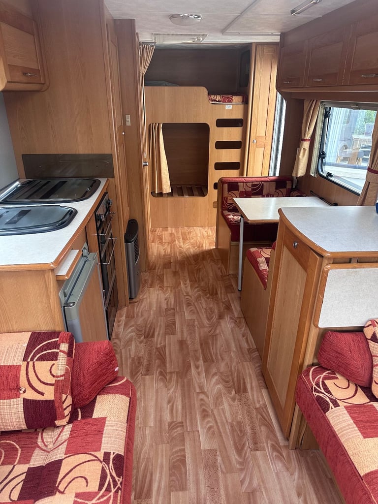 Compass Connoisseur 556 6 Berth Family Caravan
