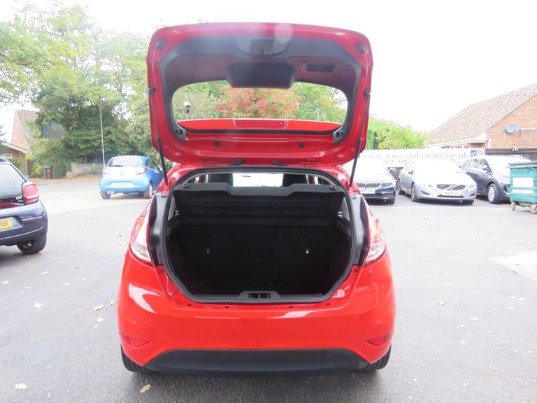 2016 Ford Fiesta 1.0T EcoBoost Zetec Euro 6 (s/s) 5dr HATCHBACK Petrol Manual