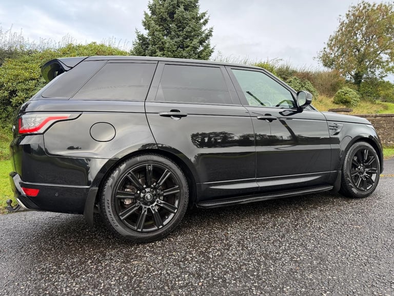2020 Model Land Rover Range Rover Sport 3.0SDV6 HSE Dynamic 