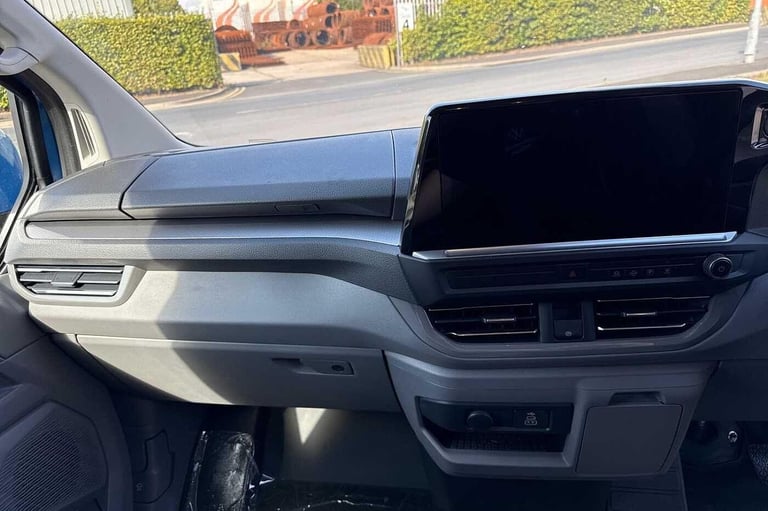 2025 Volkswagen Transporter T32 Panel Van Commerce Pro SWB 170 PS 2.0 TDI 8sp Automatic Van DIESE...