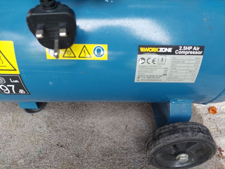 Work Zone AIR Compressor,  excellent working condition 