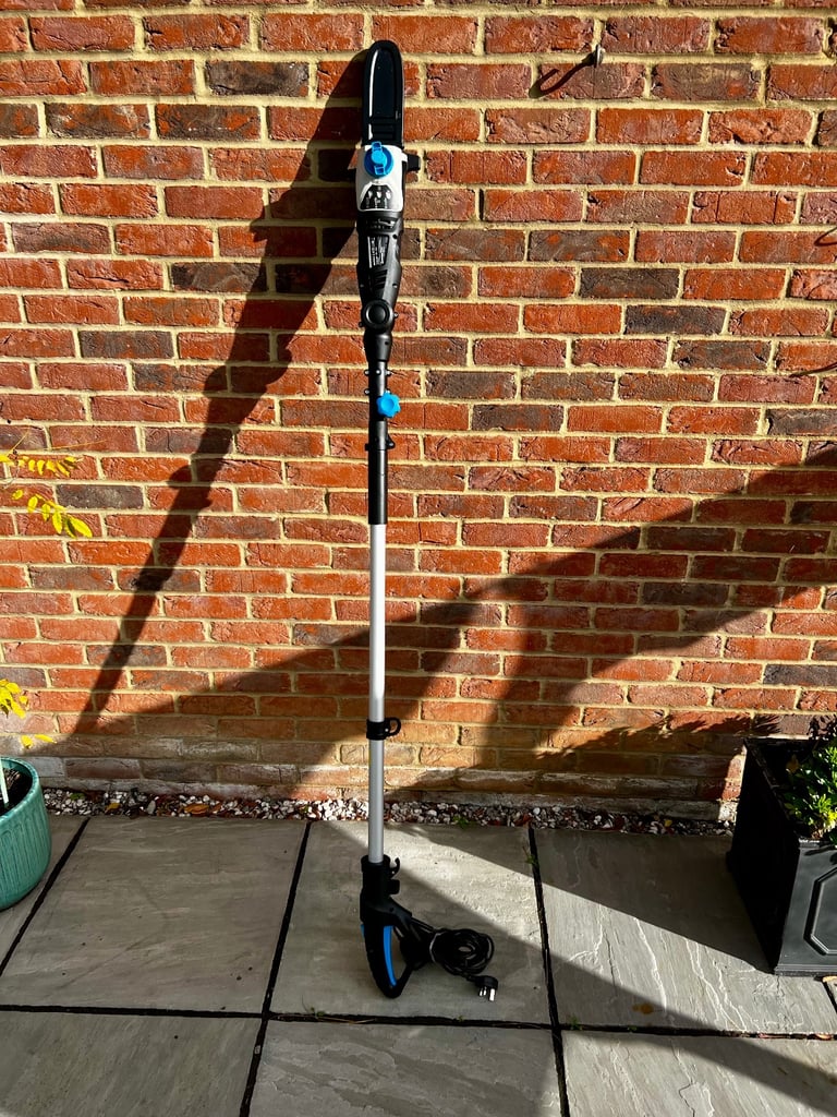 Mac Allister 750W Electric Pole Chainsaw 