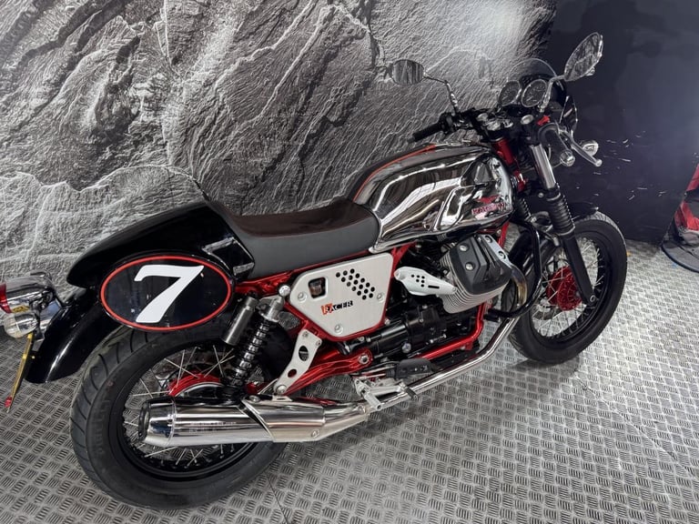 MOTO GUZZI V7 RACER 2013