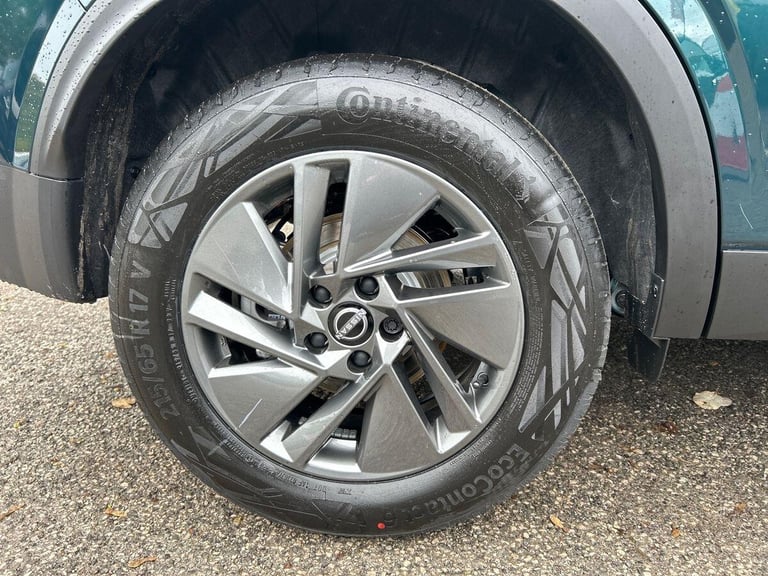 2025 Nissan Qashqai 1.3 DiG-T MH Acenta Premium 5dr HATCHBACK PETROL Manual