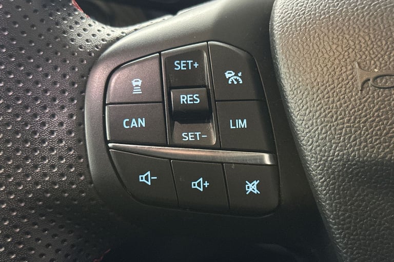 2023 Ford Puma 283986 Hatchback Petrol Manual