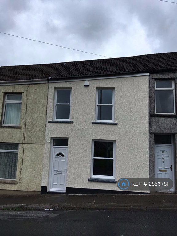 3 bedroom house in Tyisaf, Pentre, CF41 (3 bed) (#2658761)