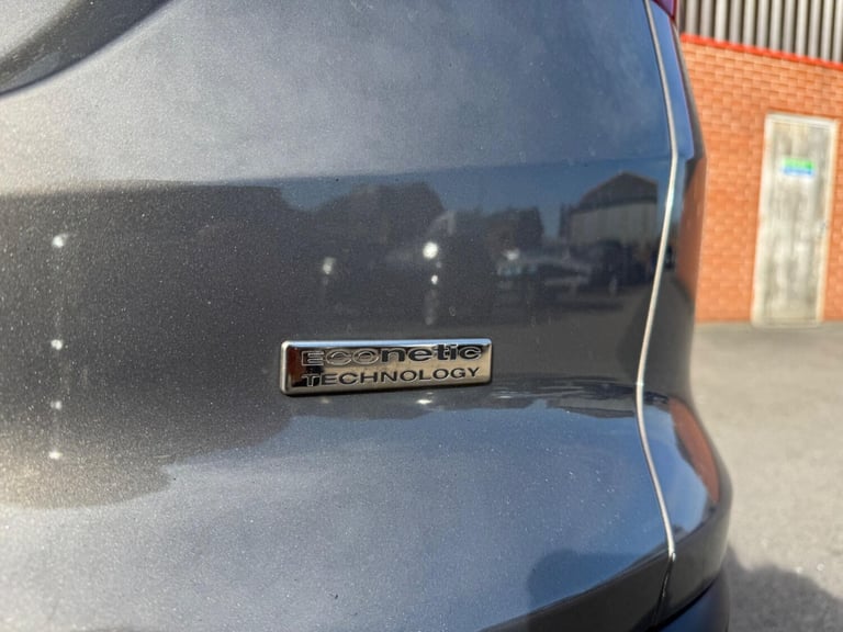 2013 Ford Focus 1.6 TDCi Titanium Euro 5 (s/s) 5dr ESTATE Diesel Manual