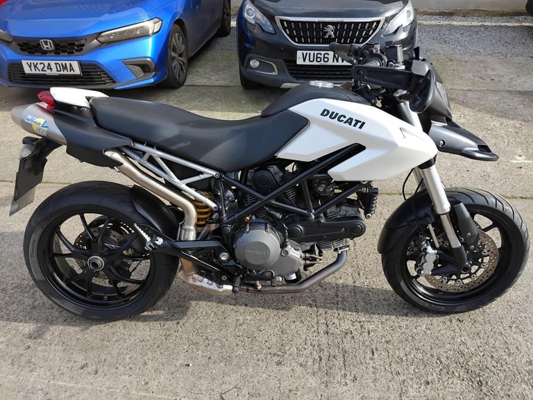 image for 2011 11 DUCATI HYPERMOTARD 796 WHITE NEW MOT HYPER MOTARD SUPERMOTO MOTO