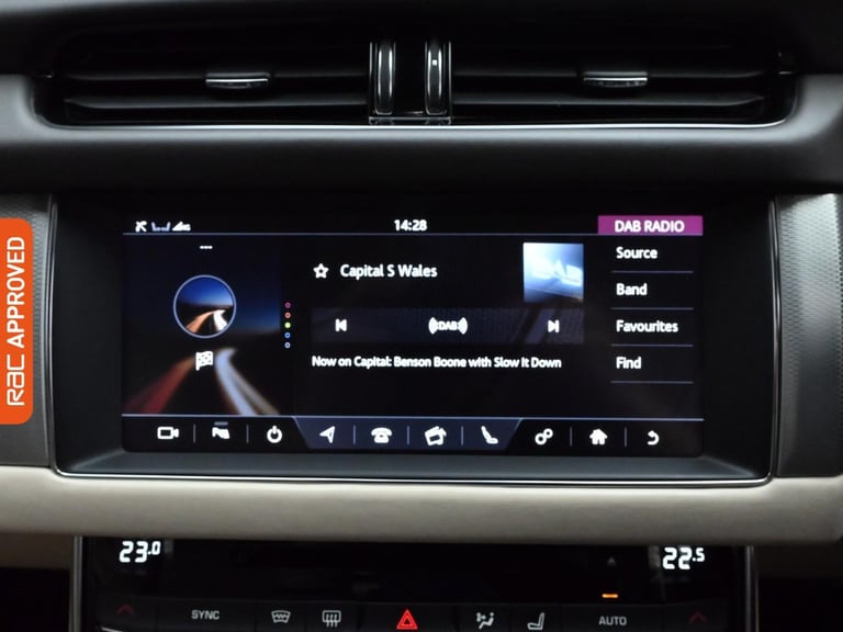 2020 Jaguar XF 2.0d Portfolio Sportbrake 5dr Diesel Auto Euro 6 (s/s) (180 ps) Estate DIESEL Auto...